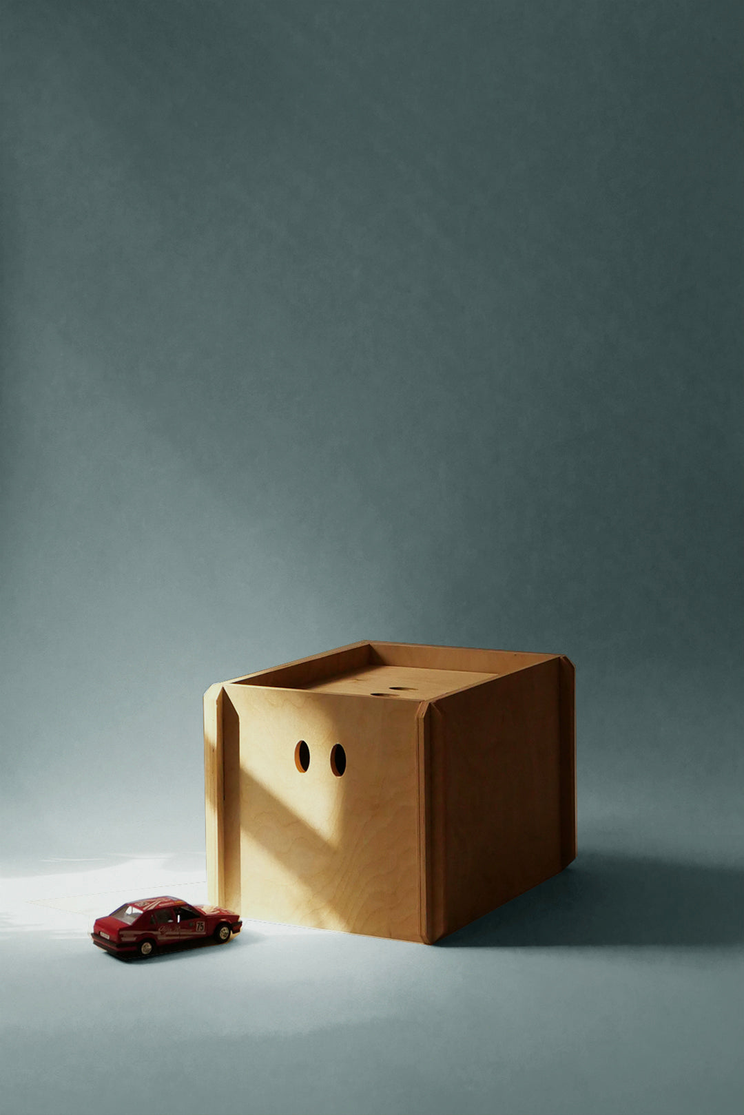 Box stool