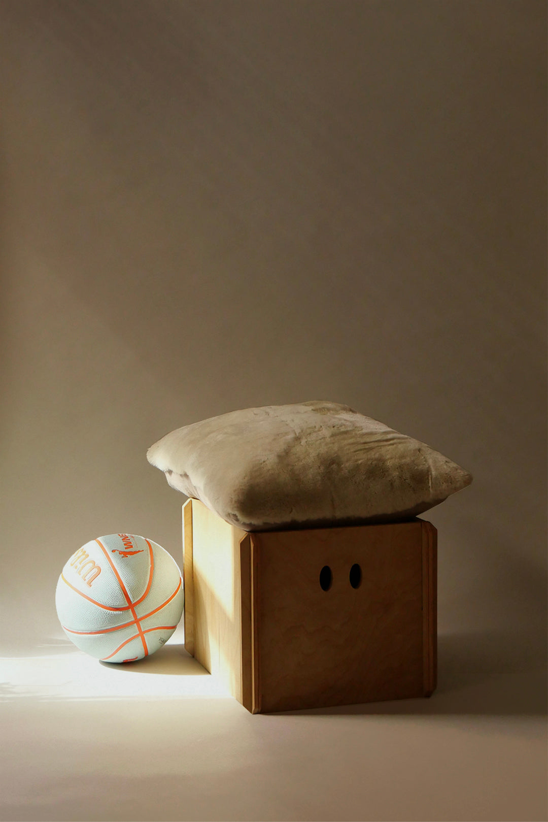 Box stool