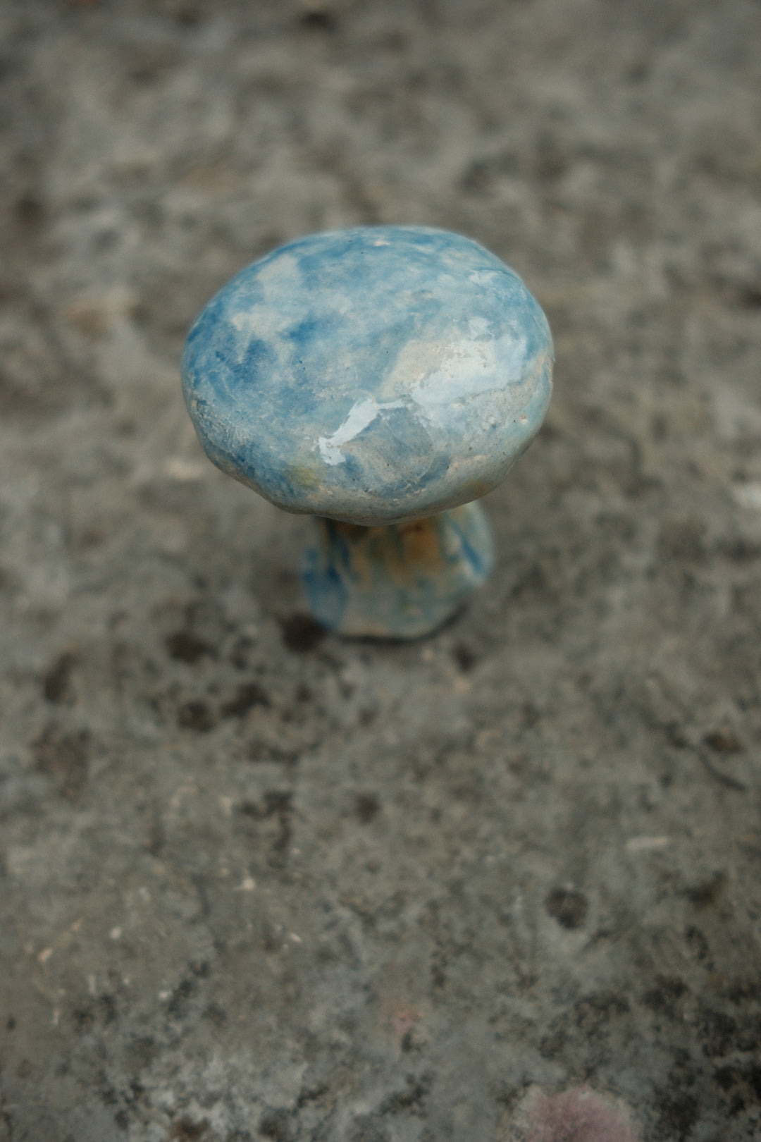 Round Hook, Pale Blue