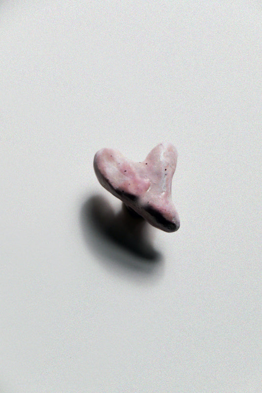 Ceramic knob, pink heart